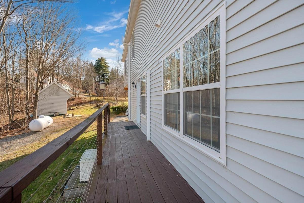 Lakefront Home With Private Beach Access & Hot Tub Milton Exterior photo