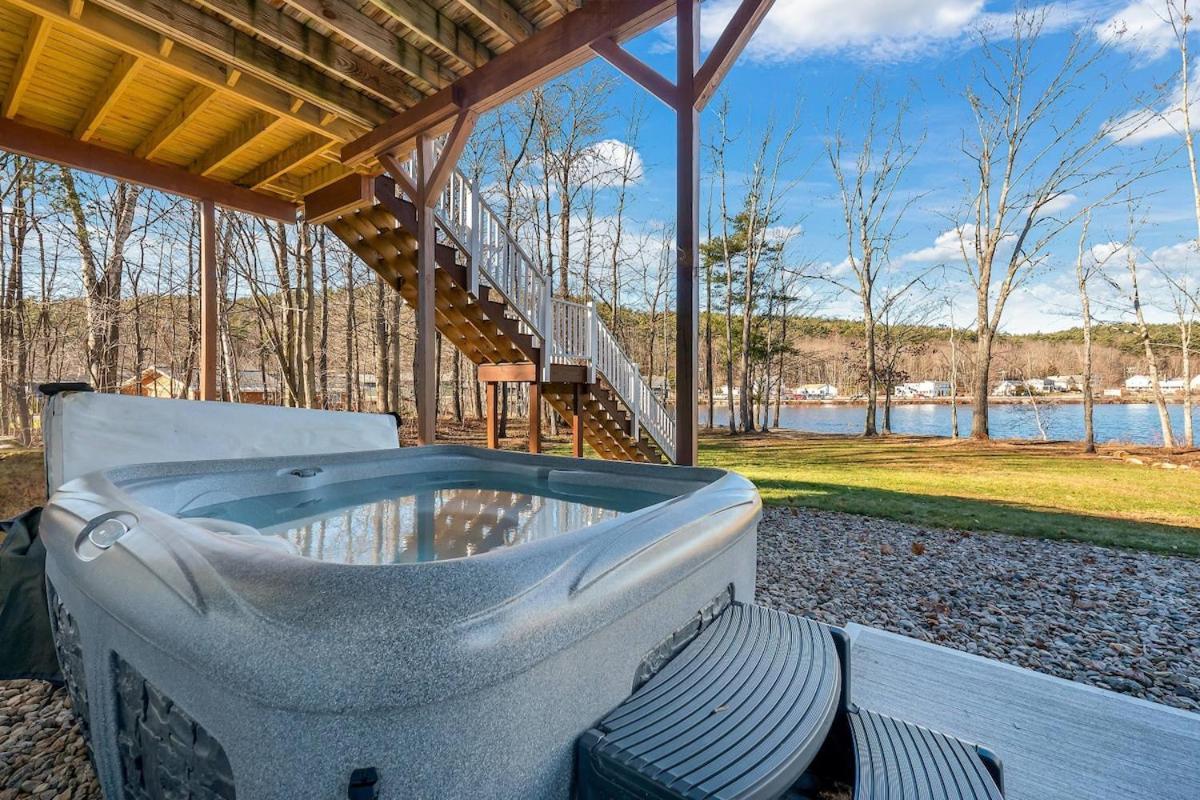 Lakefront Home With Private Beach Access & Hot Tub Milton Exterior photo